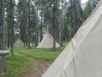 Фото номера Шатер Люкс-шатры Kotakylä - Teepee Village г. Juuka 3