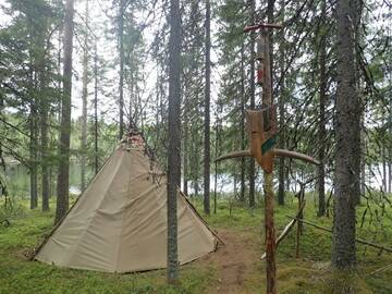 Фото номера Шатер Люкс-шатры Kotakylä - Teepee Village г. Juuka 4